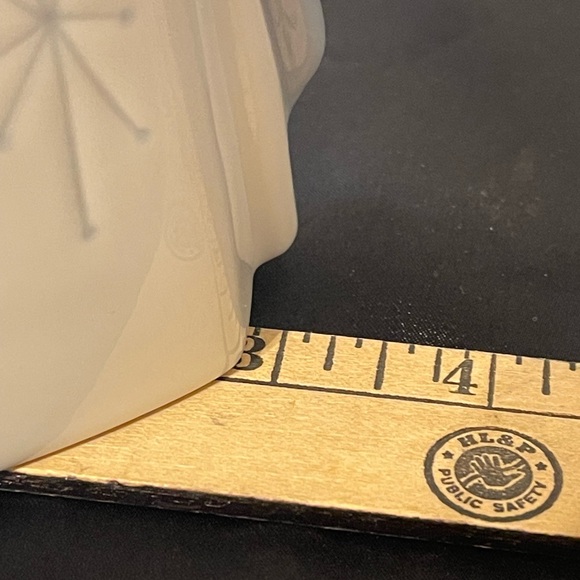 Lladro White and Blue Snowflake Figurine - Picture 6 of 6